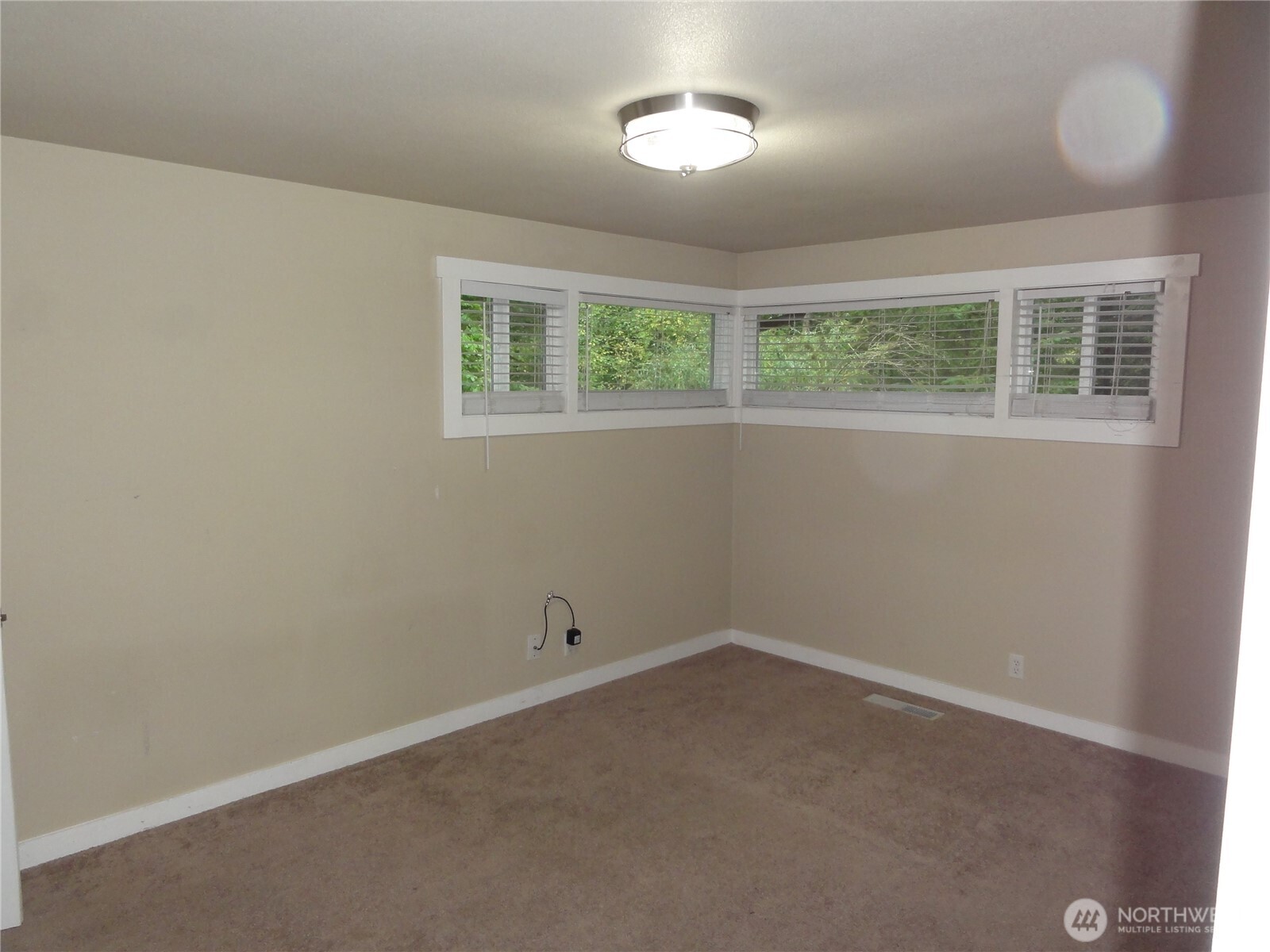 9916 Creviston Drive Property Photo 8