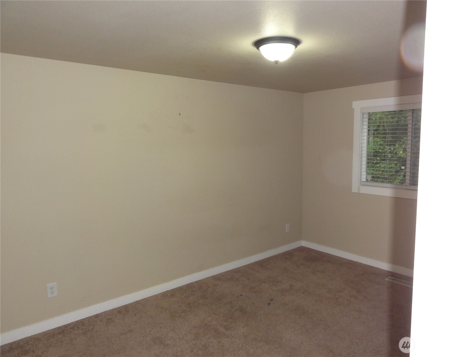 9916 Creviston Drive Property Photo 9