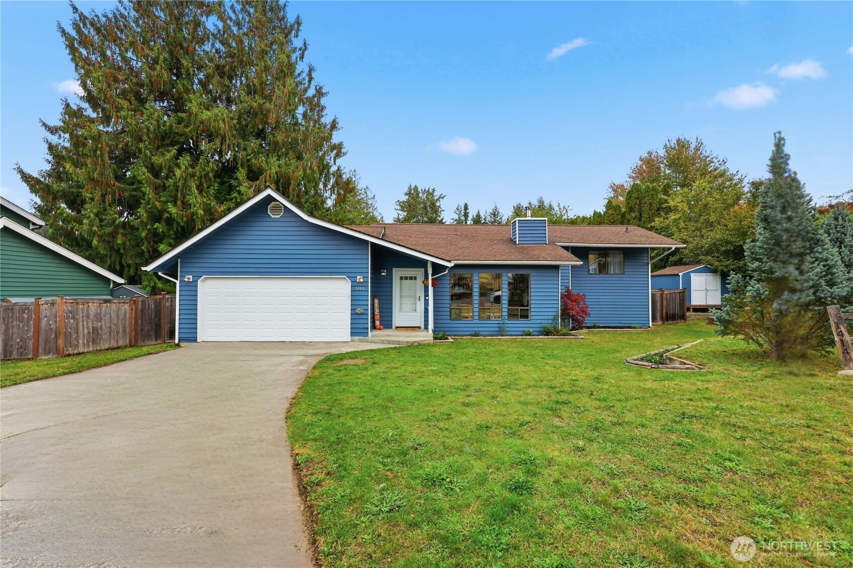 1414 NE Rygg Court Property Photo 1