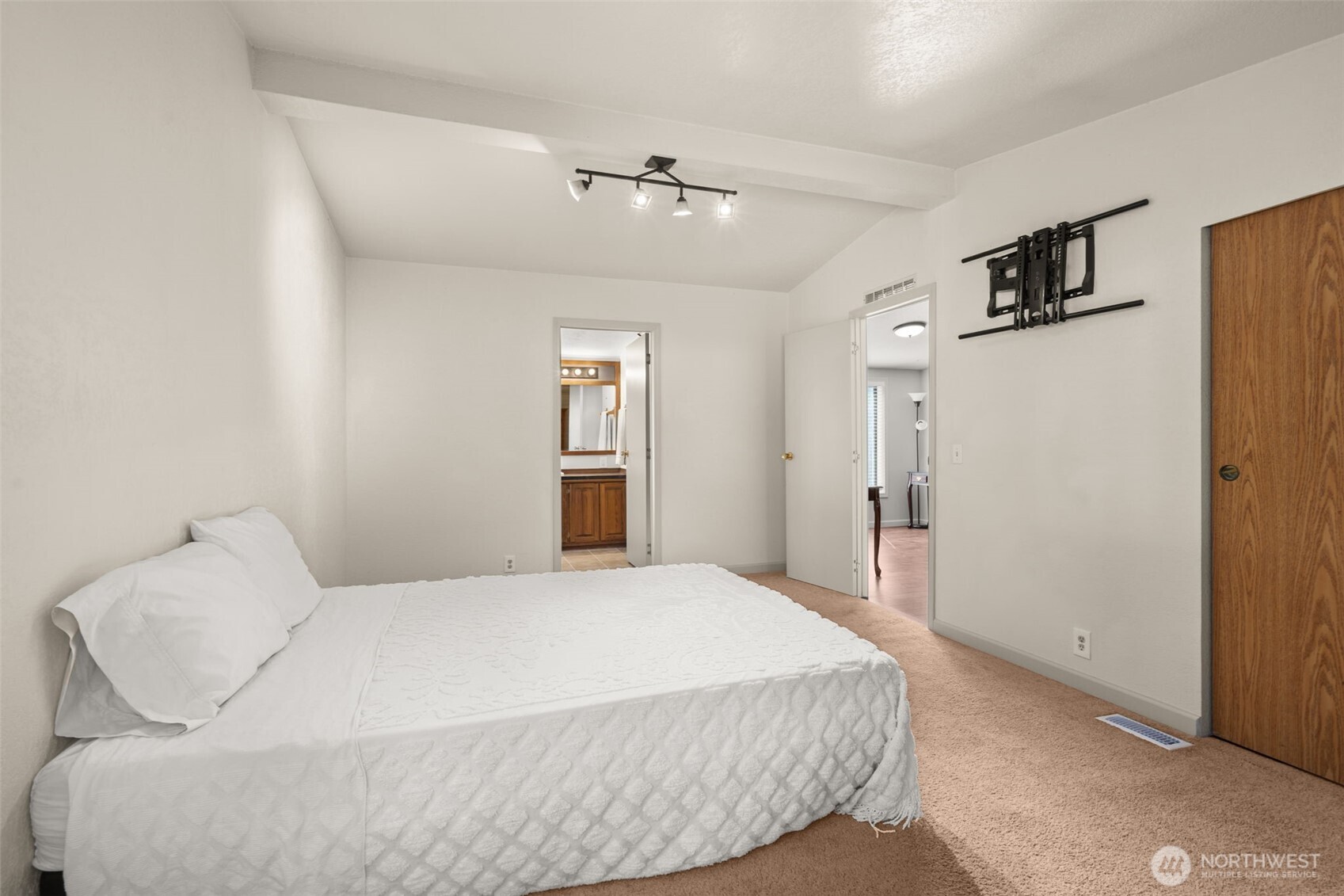 17340 Sargent Road #48 Property Photo 16
