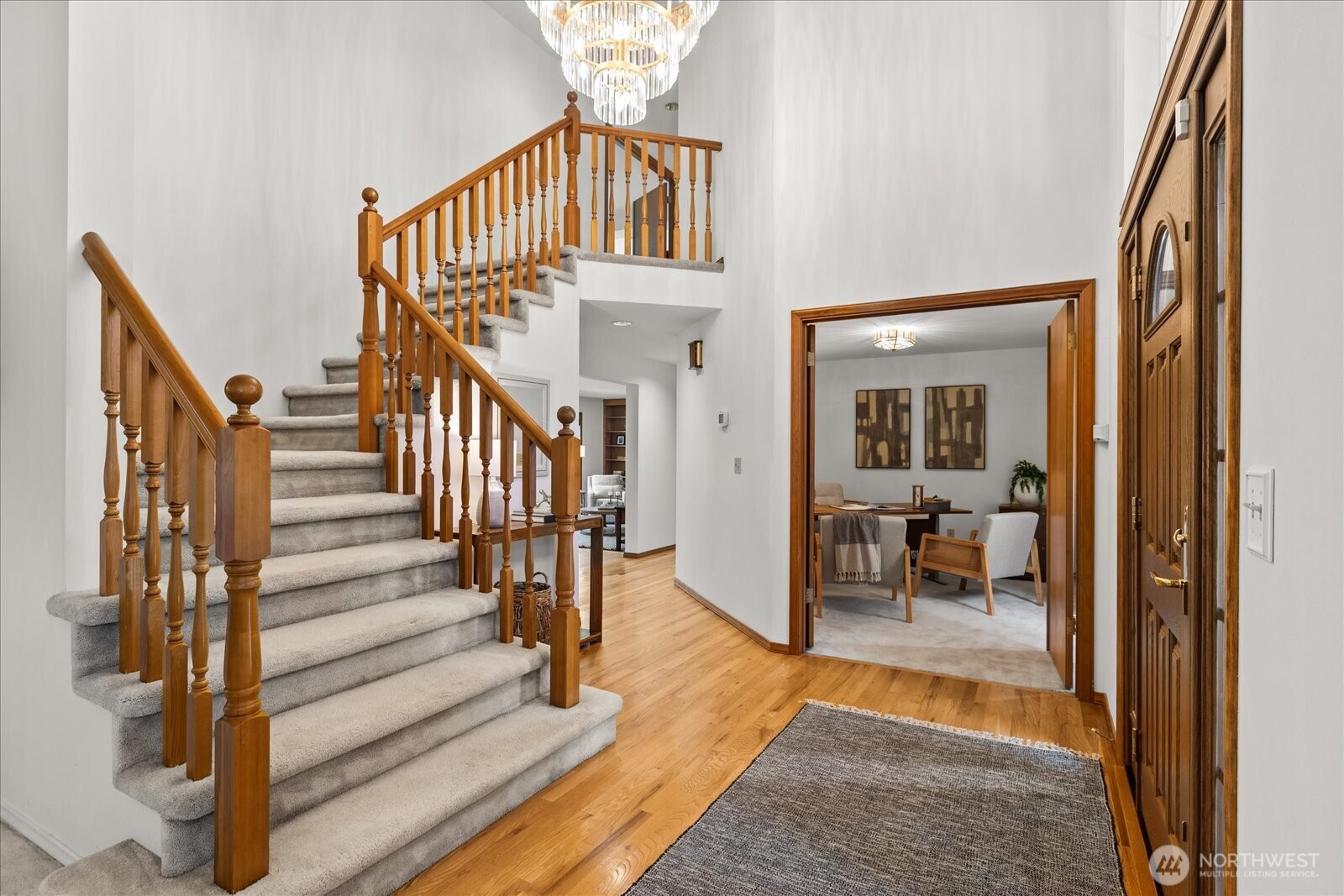 18404 Homeview Drive Property Photo 4