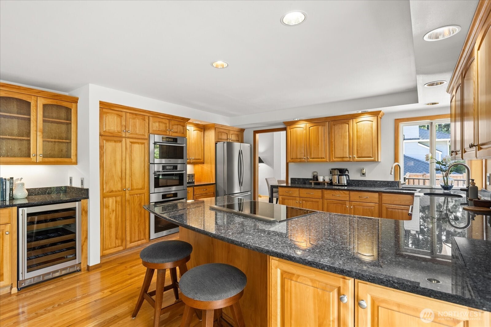 18404 Homeview Drive Property Photo 11