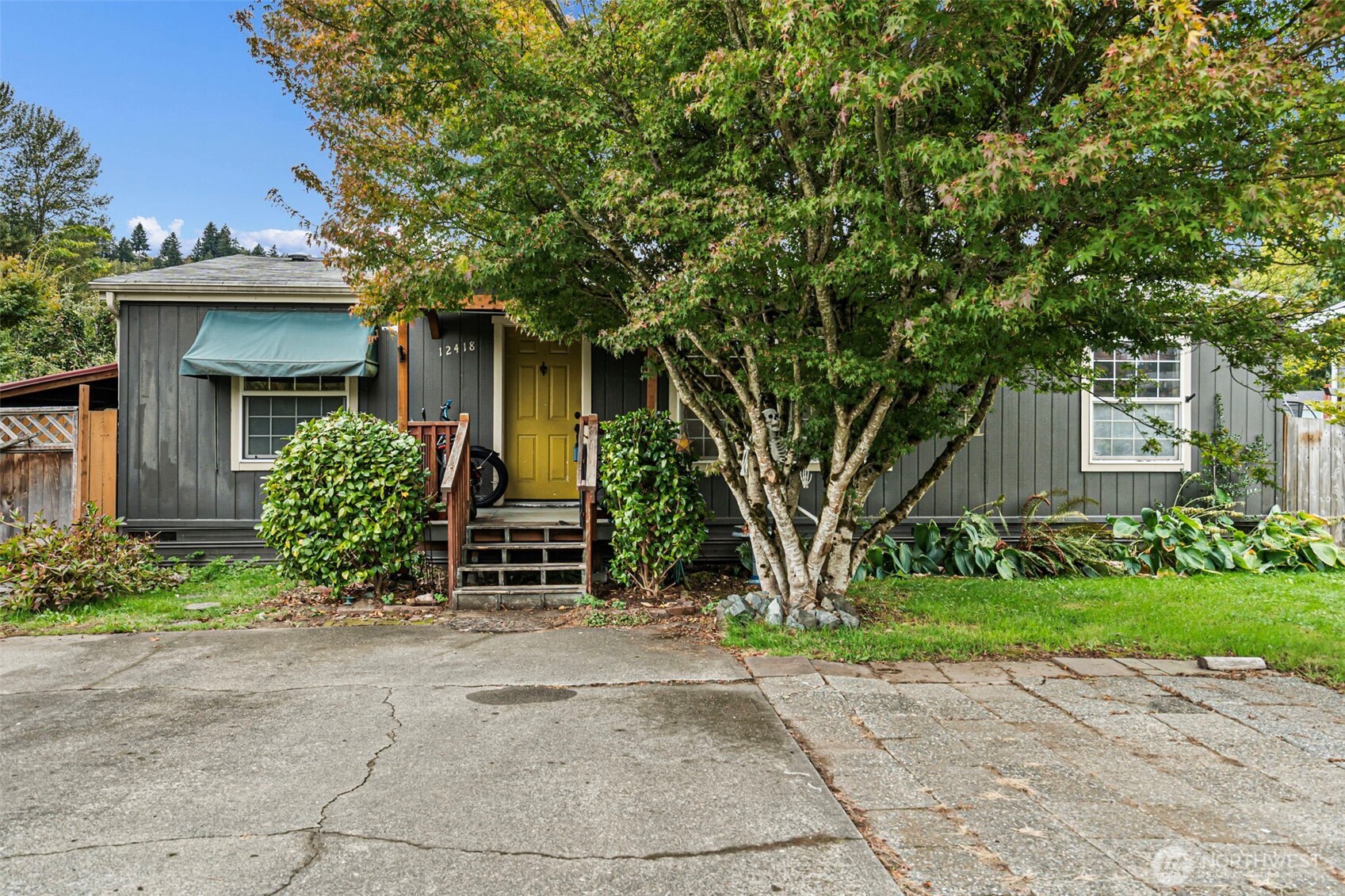 12418 143rd Avenue Property Photo 1