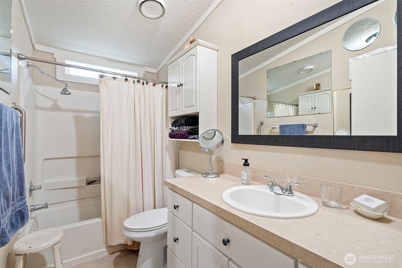 12418 143rd Avenue Property Photo 13