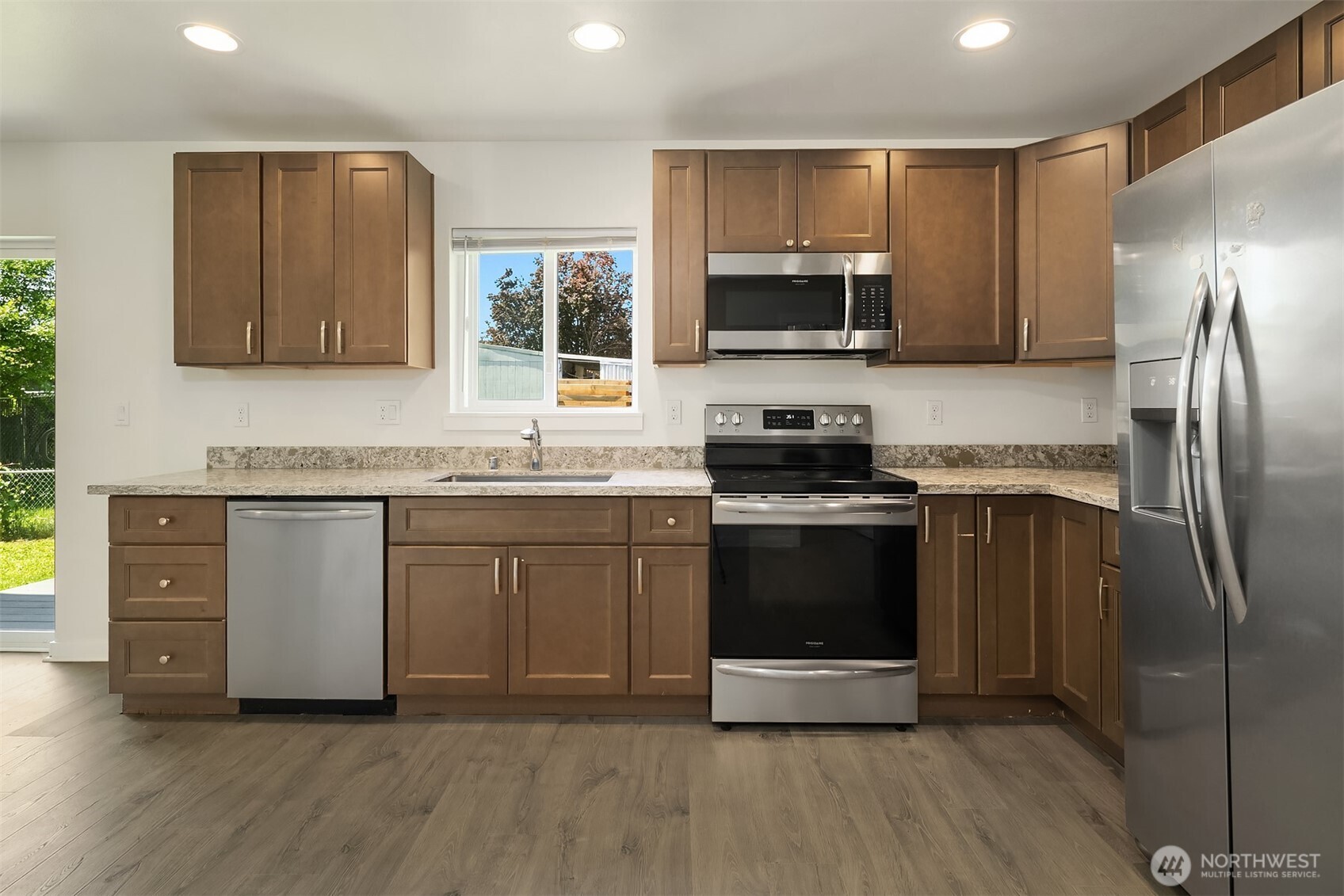 513 4th Street Property Photo 7