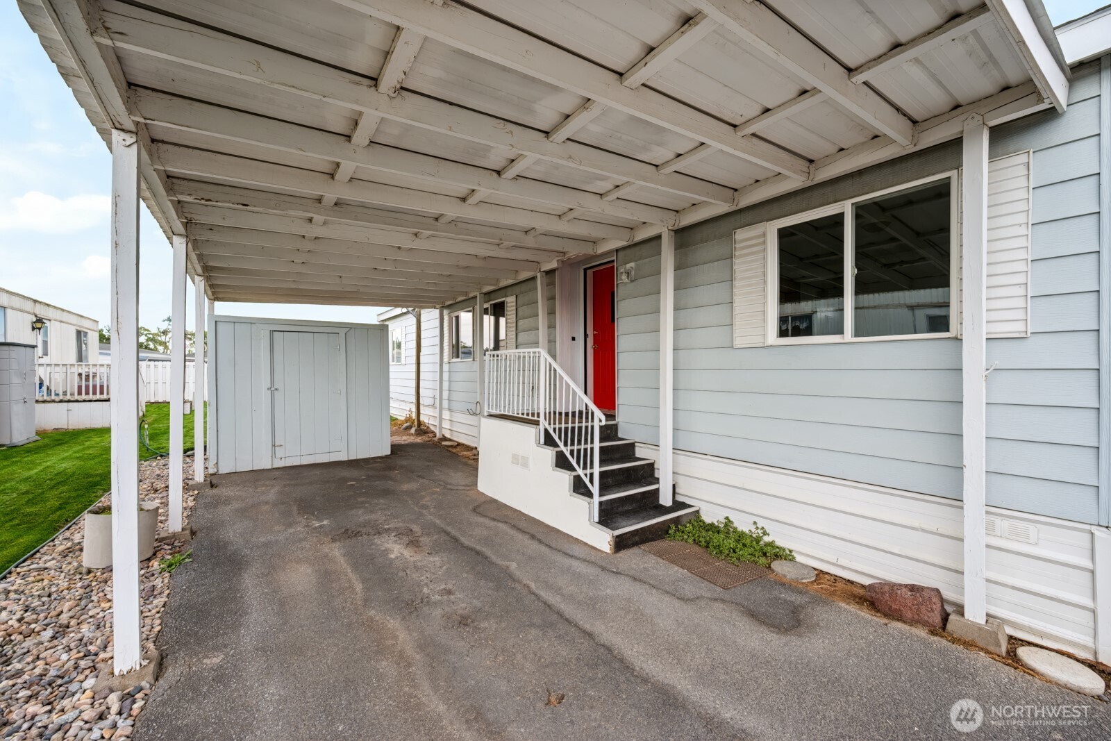 2240 W Broadway Avenue 6 Property Photo 30