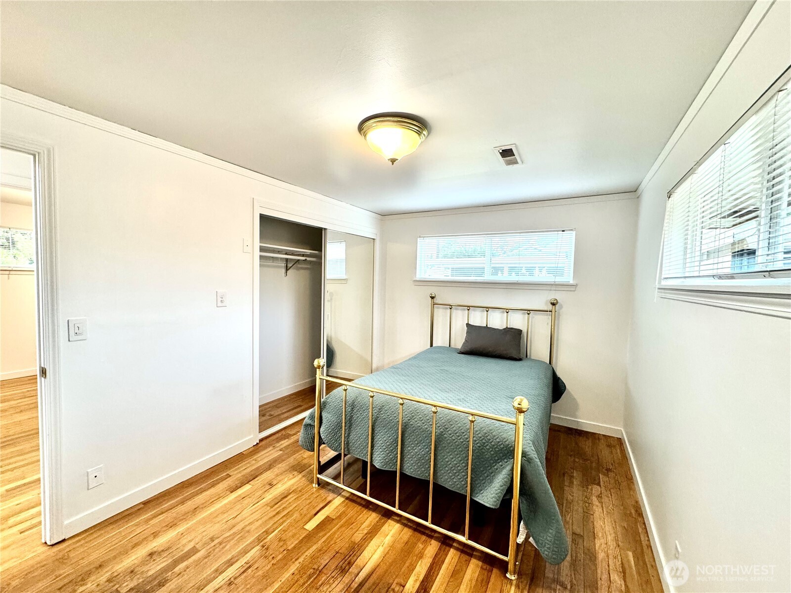 6311 188th Street Property Photo 6