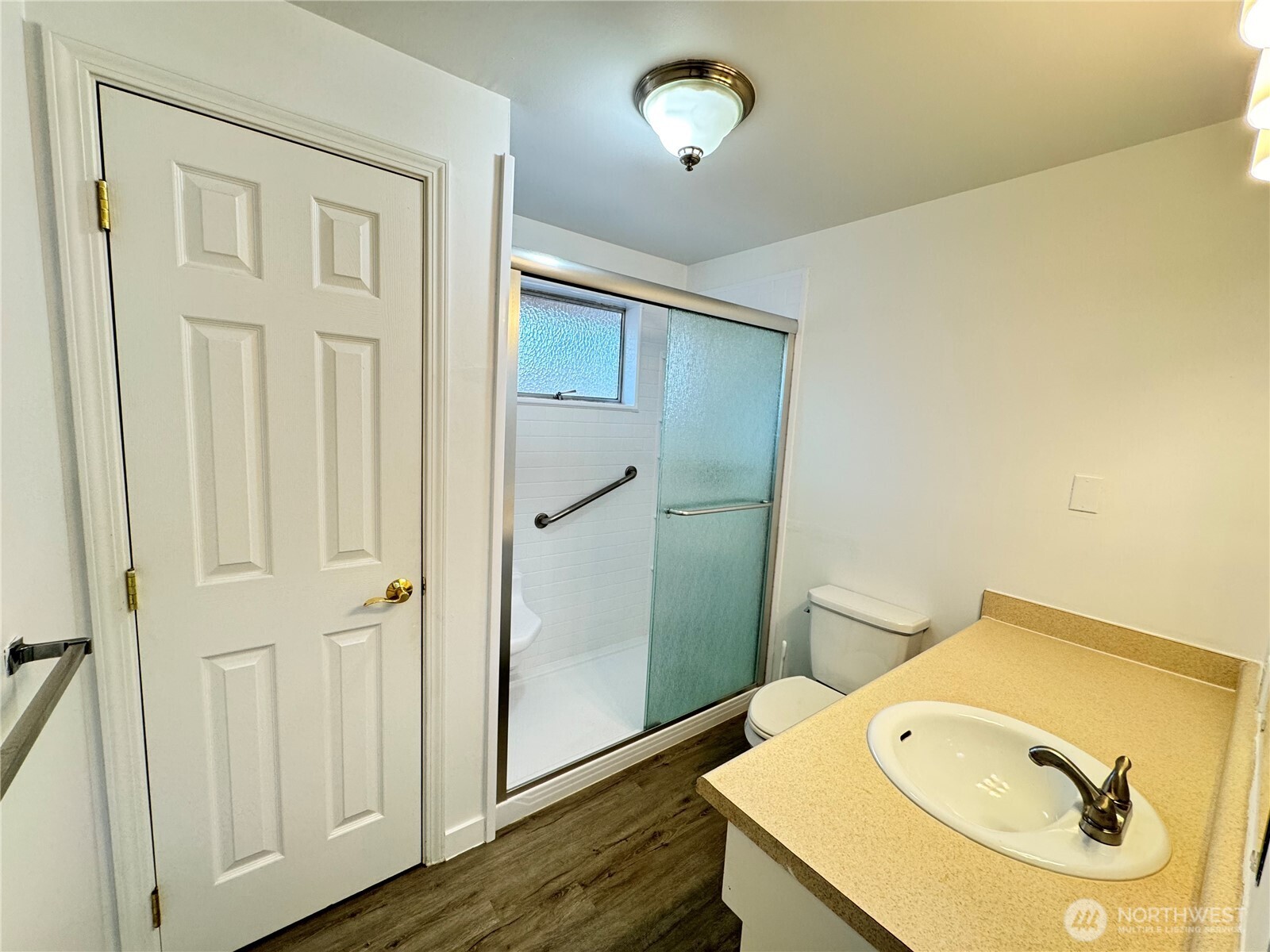6311 188th Street Property Photo 8