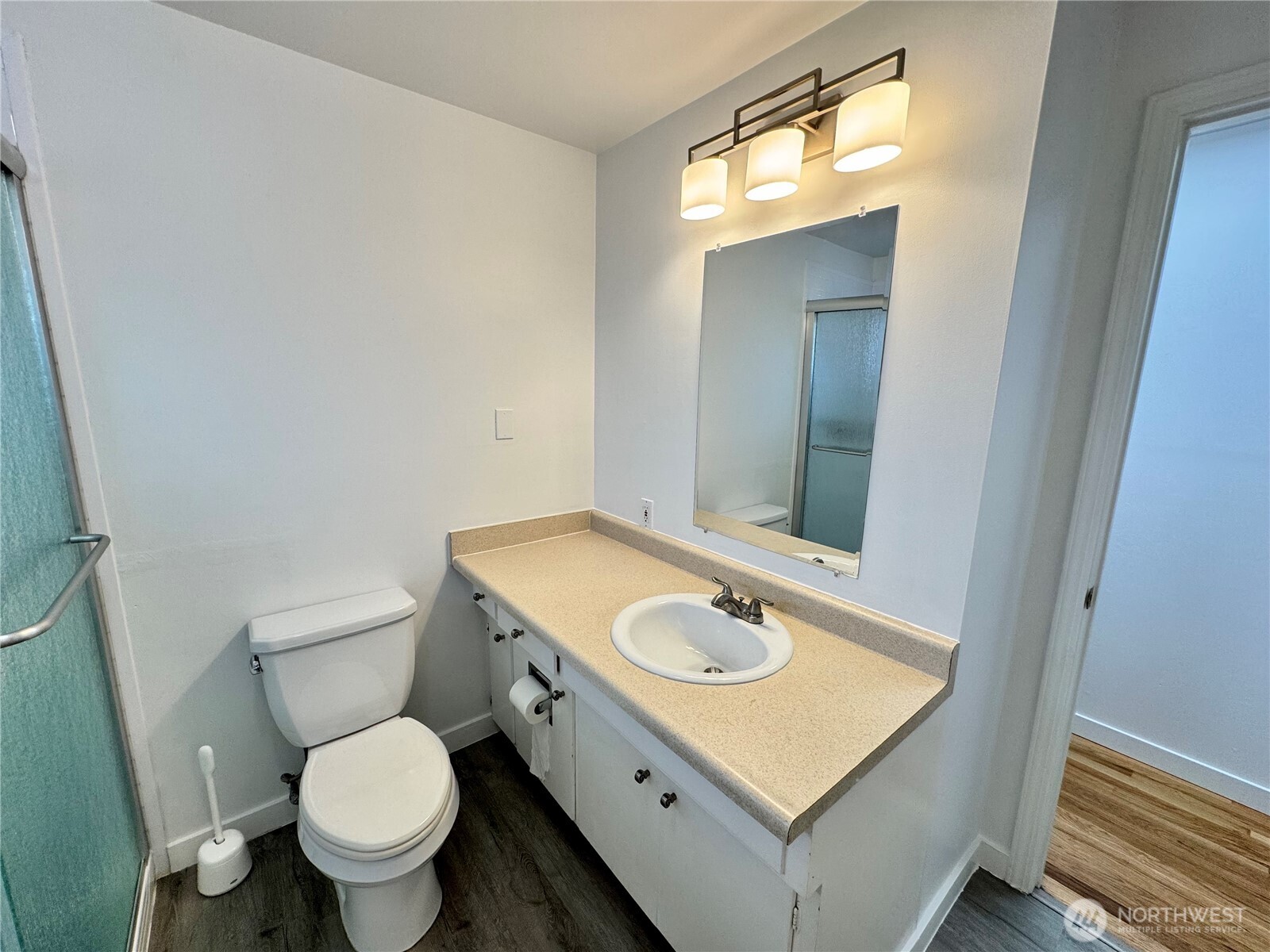 6311 188th Street Property Photo 9