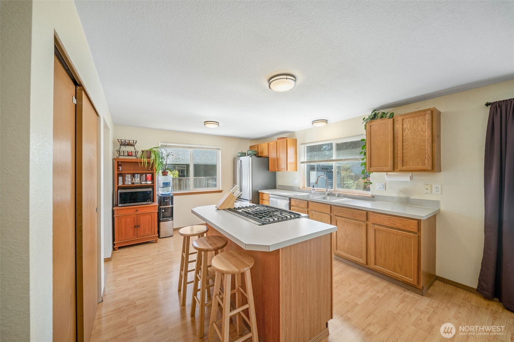 6121 58th Avenue Property Photo 11