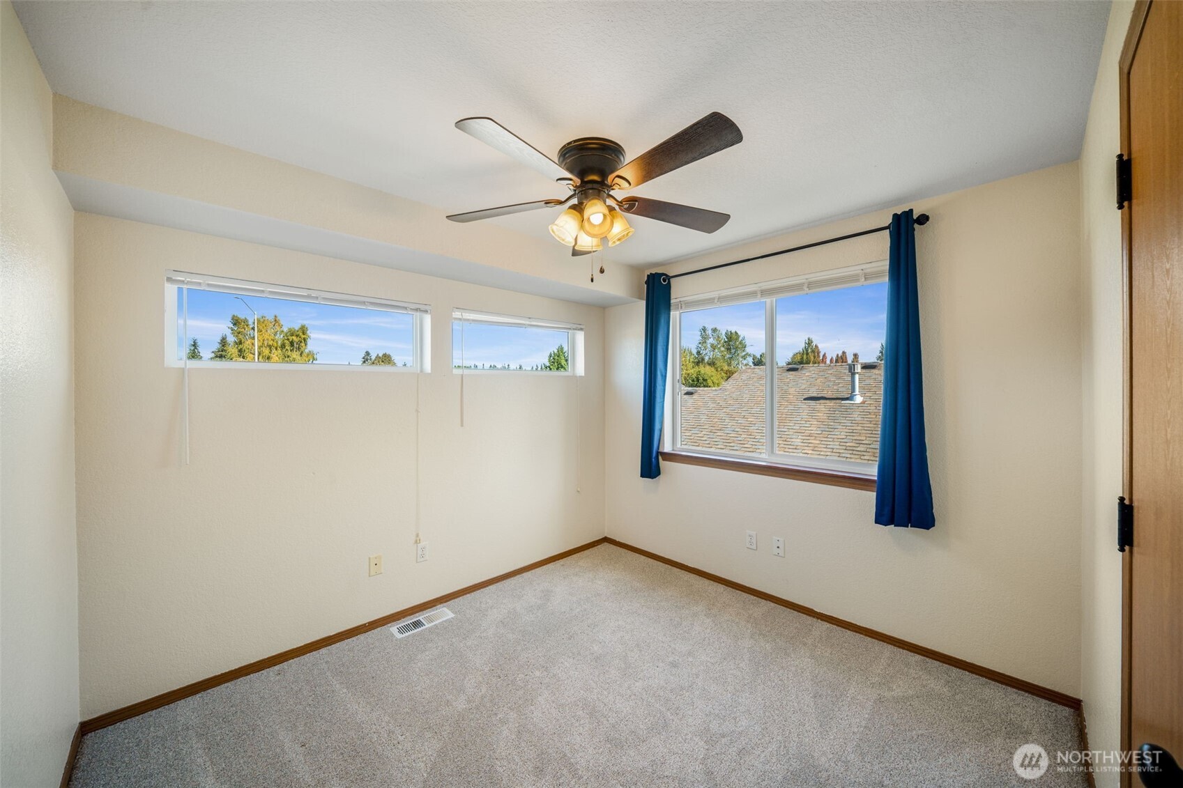 6121 58th Avenue Property Photo 22
