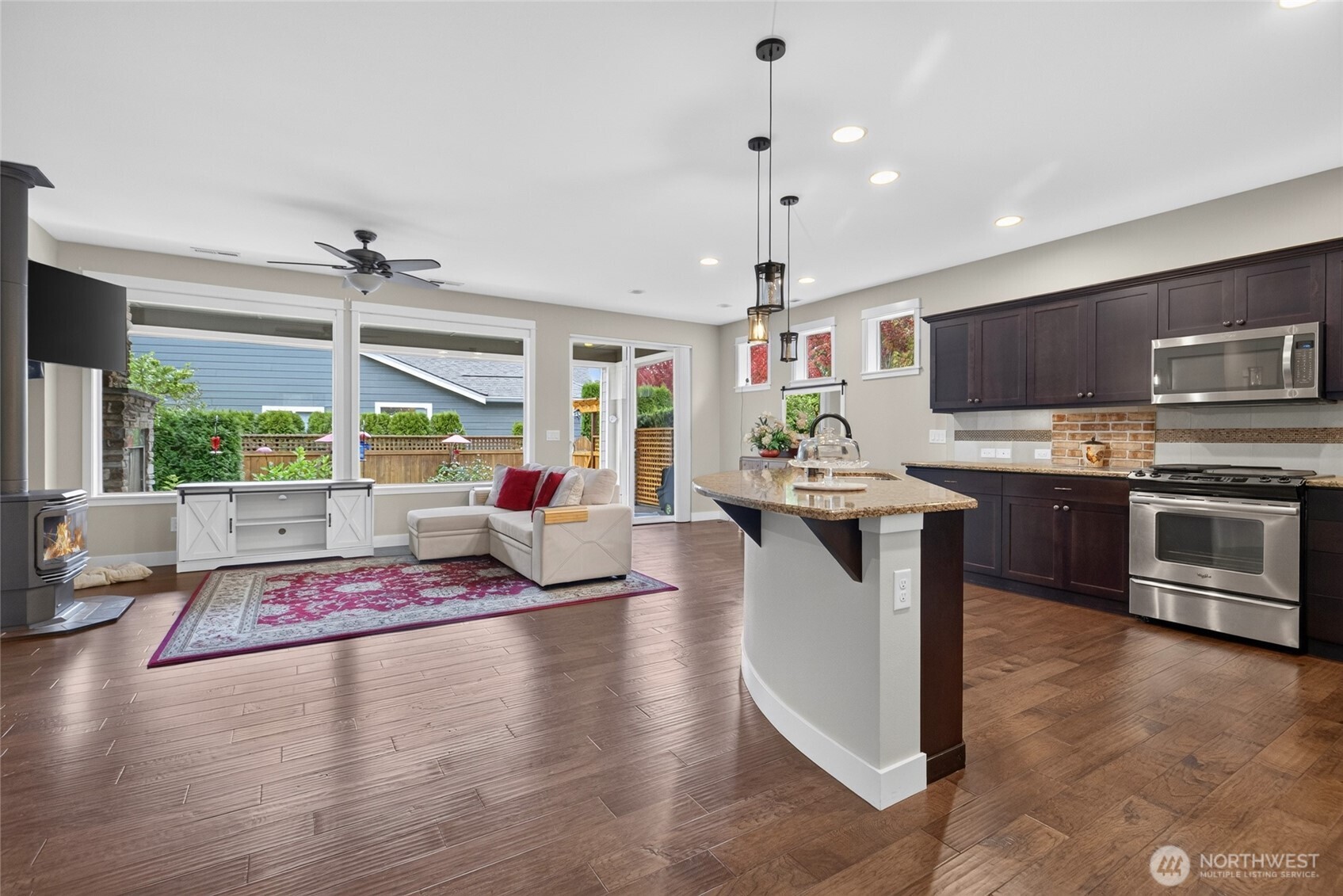 19207 146th Street Property Photo 8