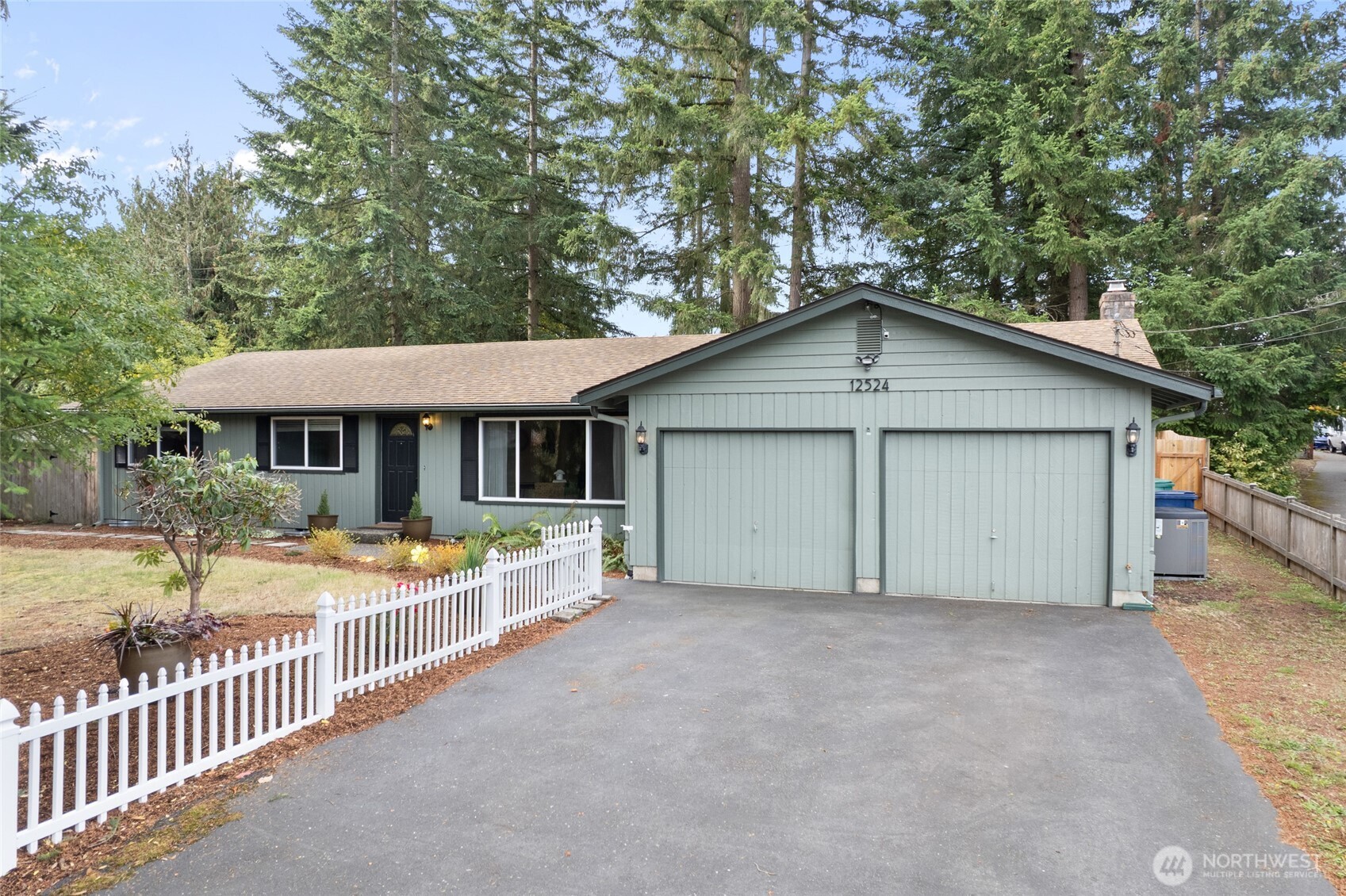 12524 25th Avenue Property Photo 2