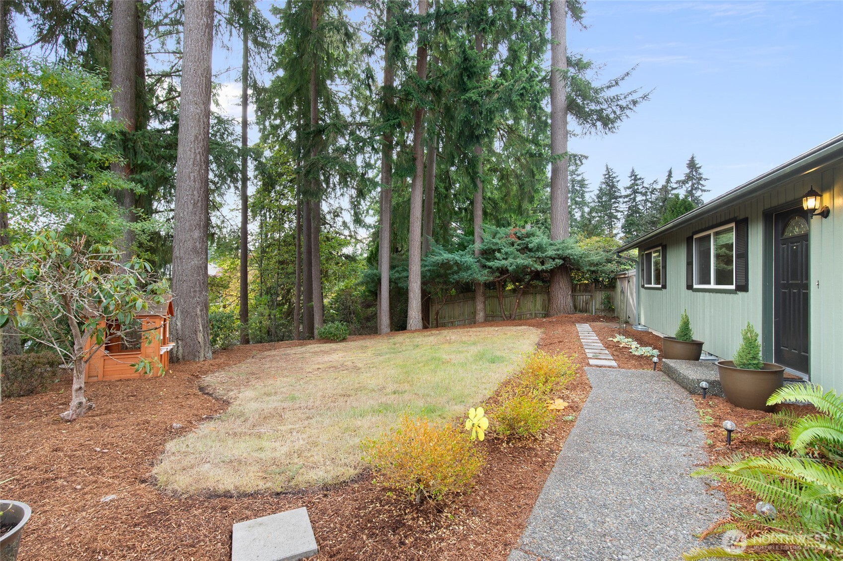 12524 25th Avenue Property Photo 4
