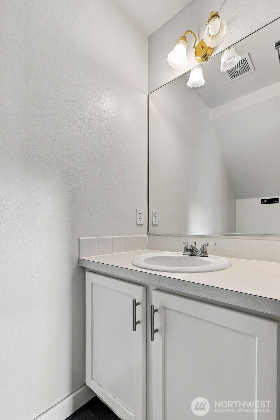 18714 82nd Avenue Ct Property Photo 9