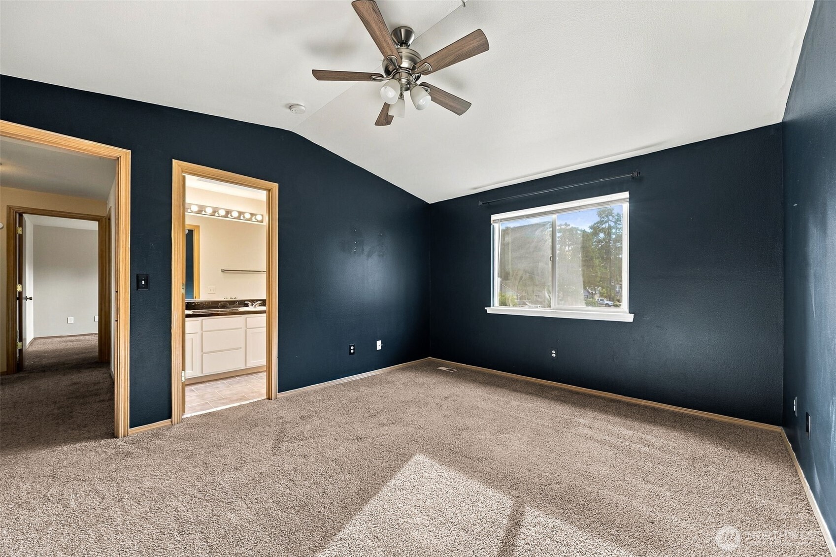 18714 82nd Avenue Ct Property Photo 15