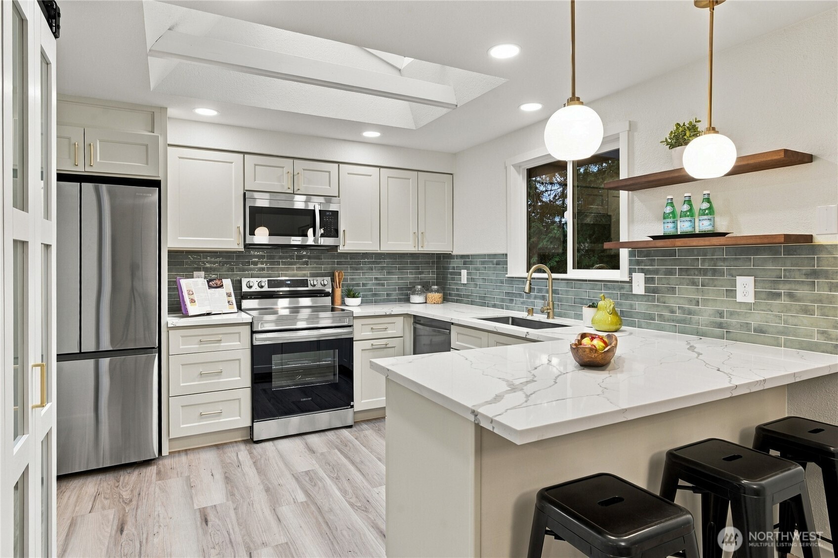 14103 1st Avenue Property Photo 7