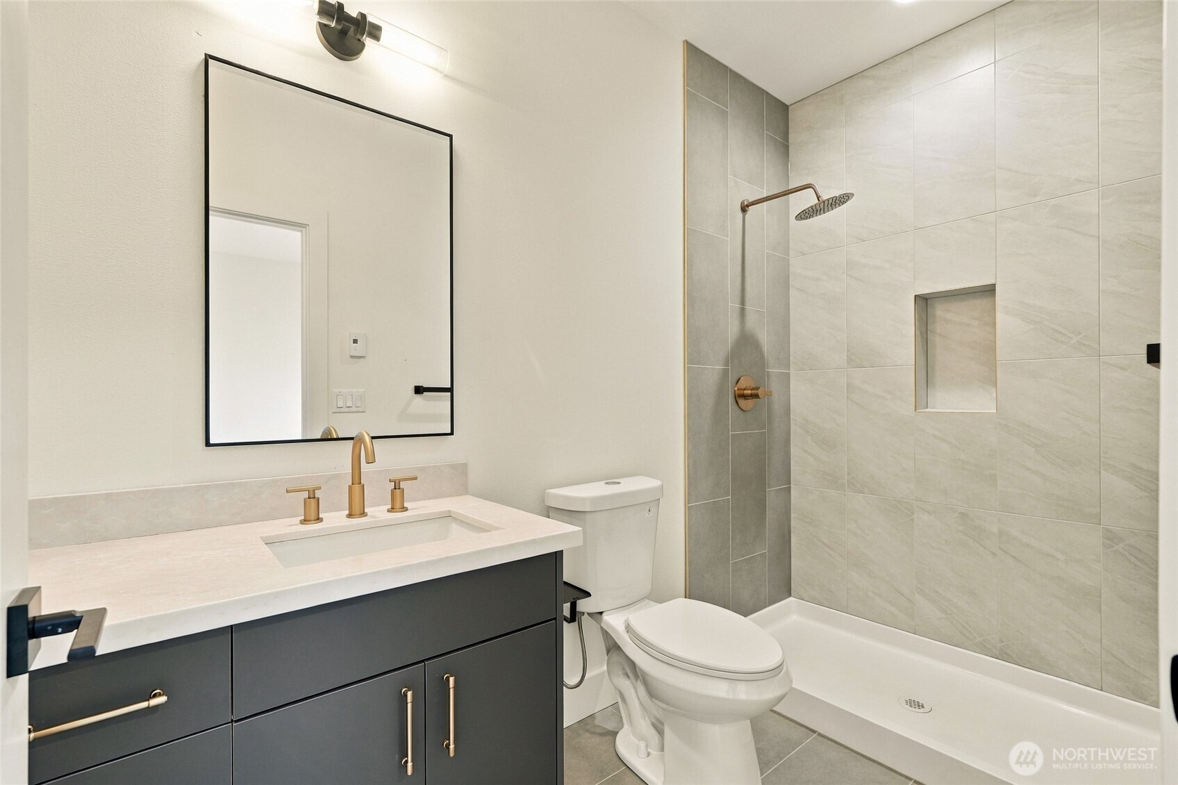 5513 Fleming Street C Property Photo 12