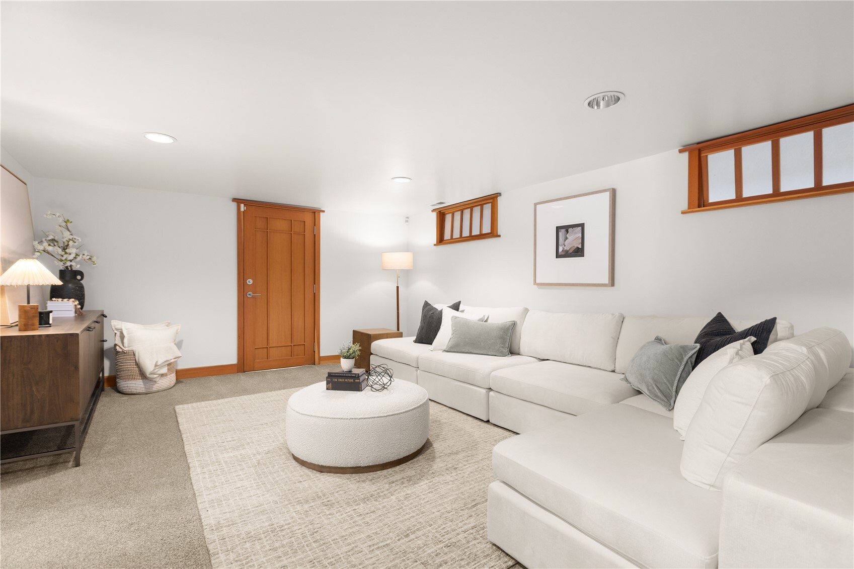 1537 Thorndyke Avenue Property Photo 24
