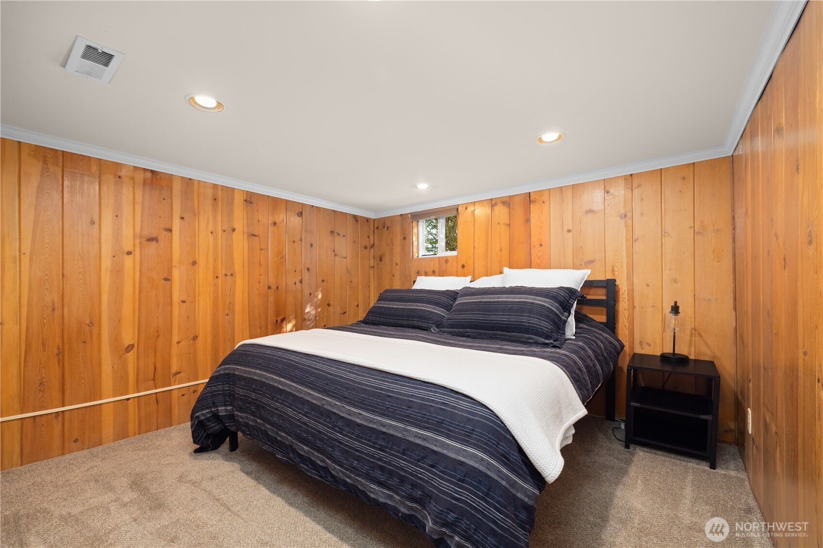 1537 Thorndyke Avenue Property Photo 28