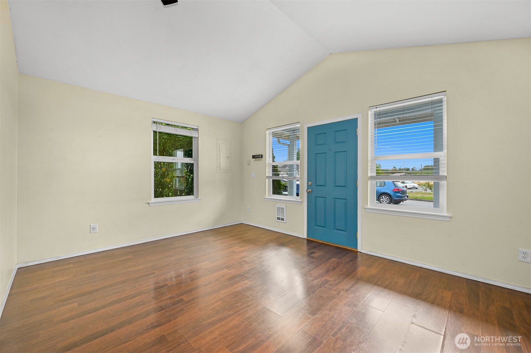 1906 N 30th Street Property Photo 3