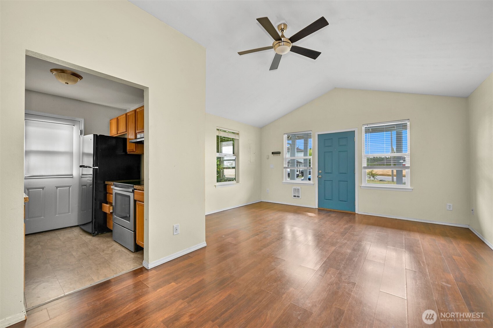 1906 N 30th Street Property Photo 4