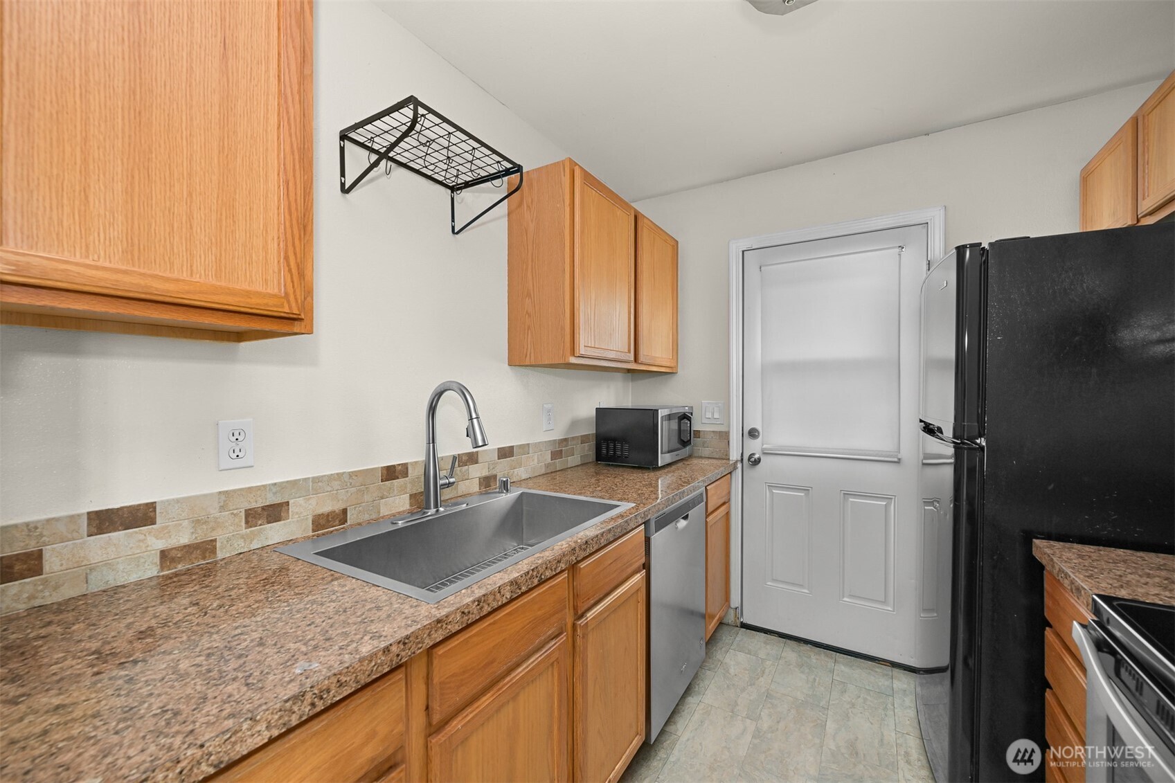 1906 N 30th Street Property Photo 6