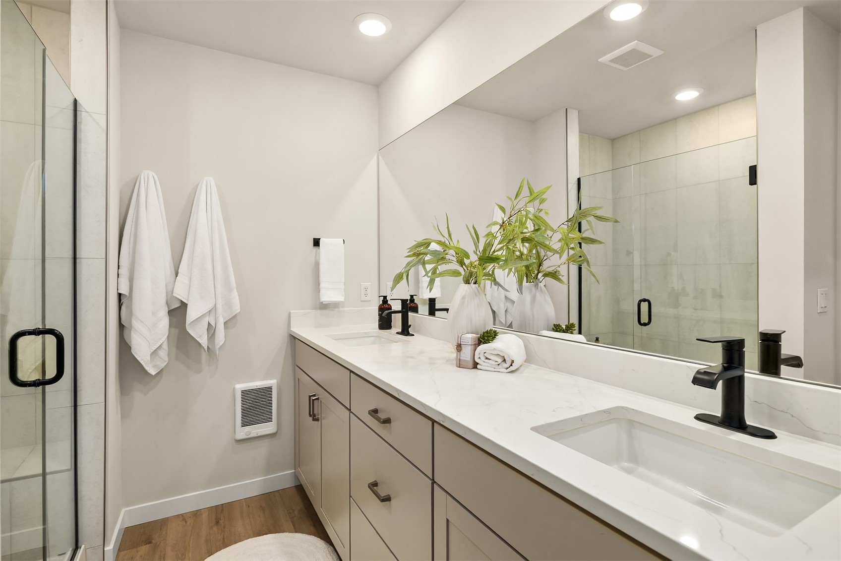 14576 Westminster Way Property Photo 17