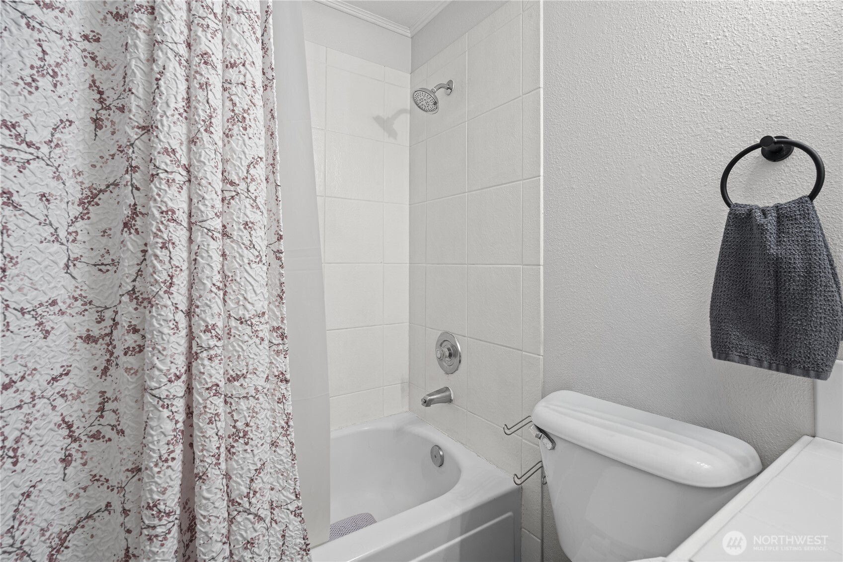 1132 N 198th Street C302 Property Photo 15