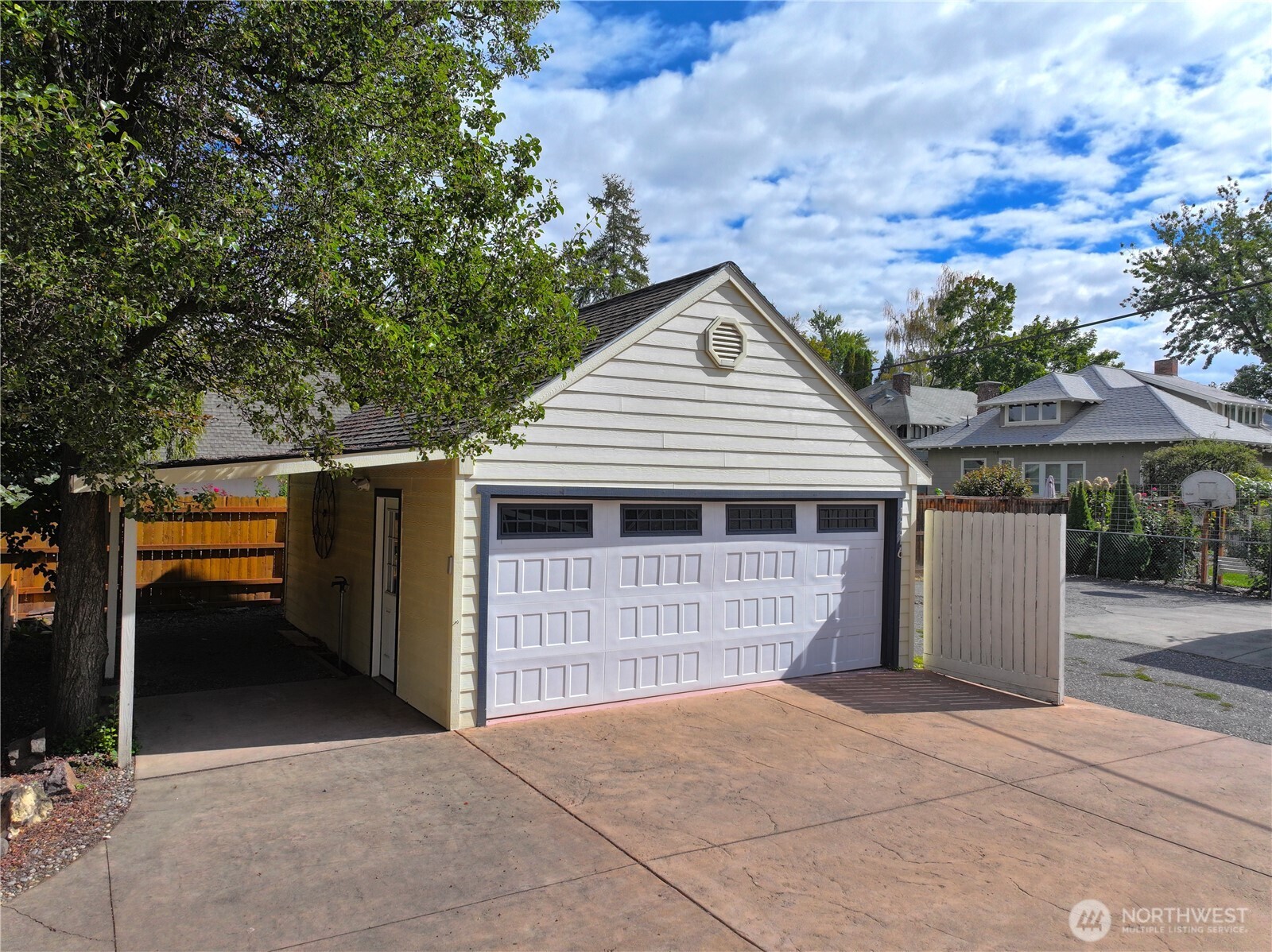 1116 Isaacs Avenue Property Photo 32