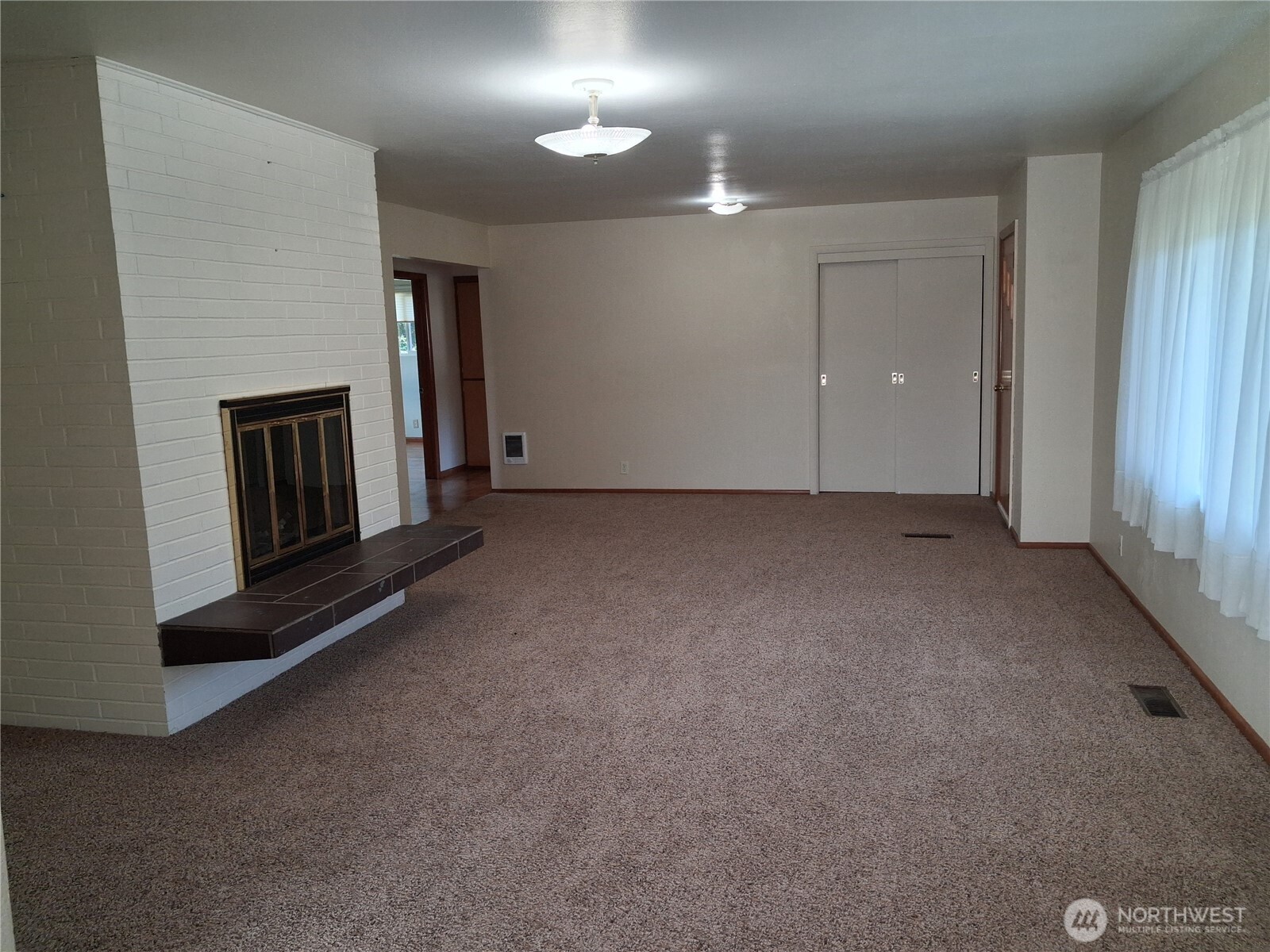 2568 Jackson Highway Property Photo 4