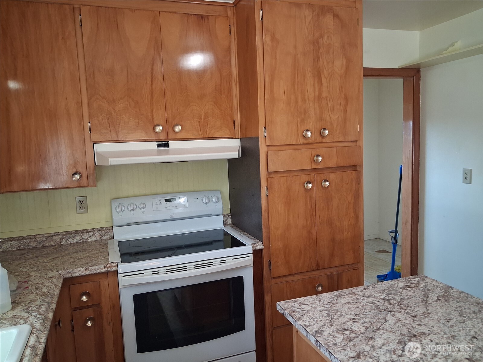 2568 Jackson Highway Property Photo 8