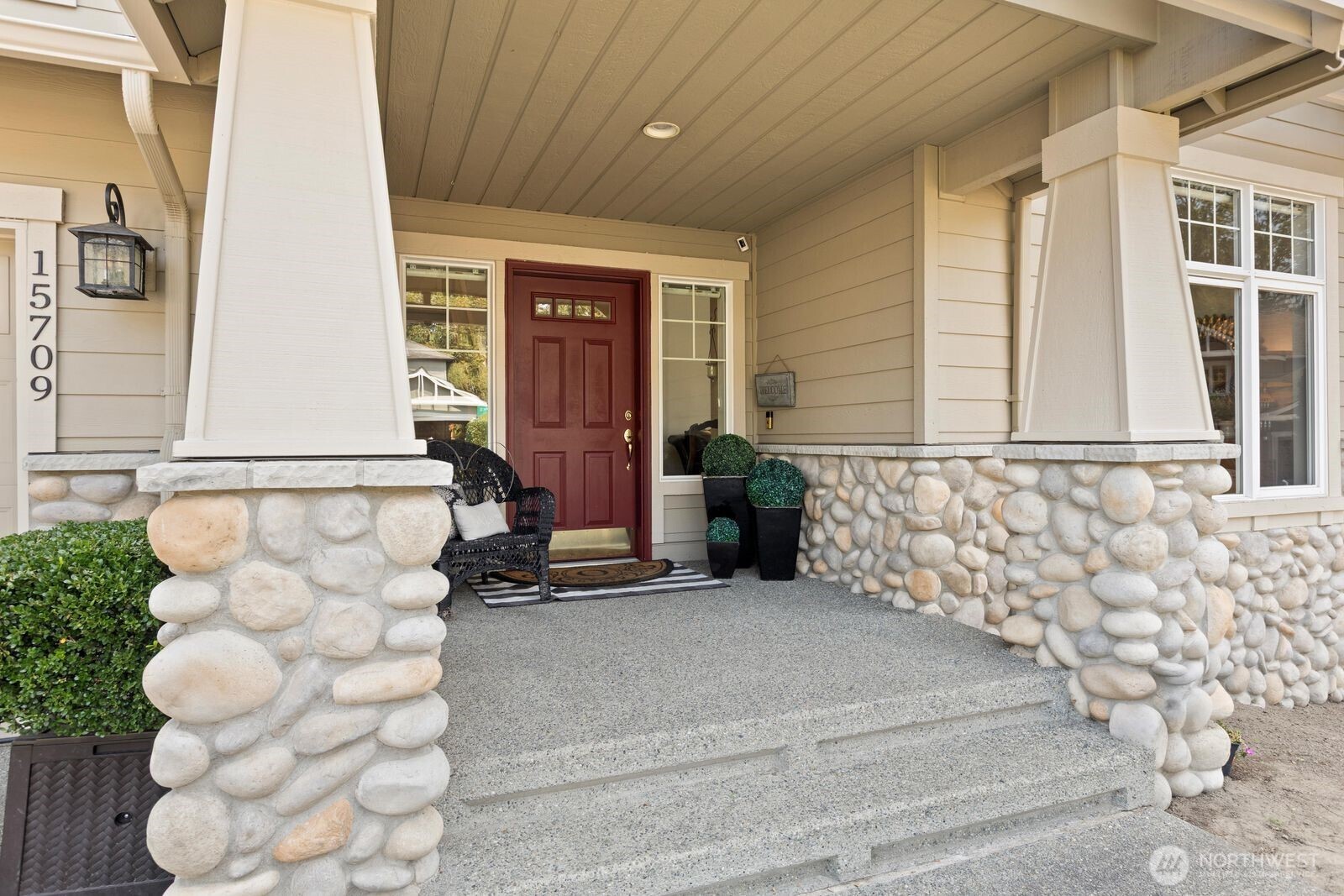 15709 143rd Avenue Property Photo 3