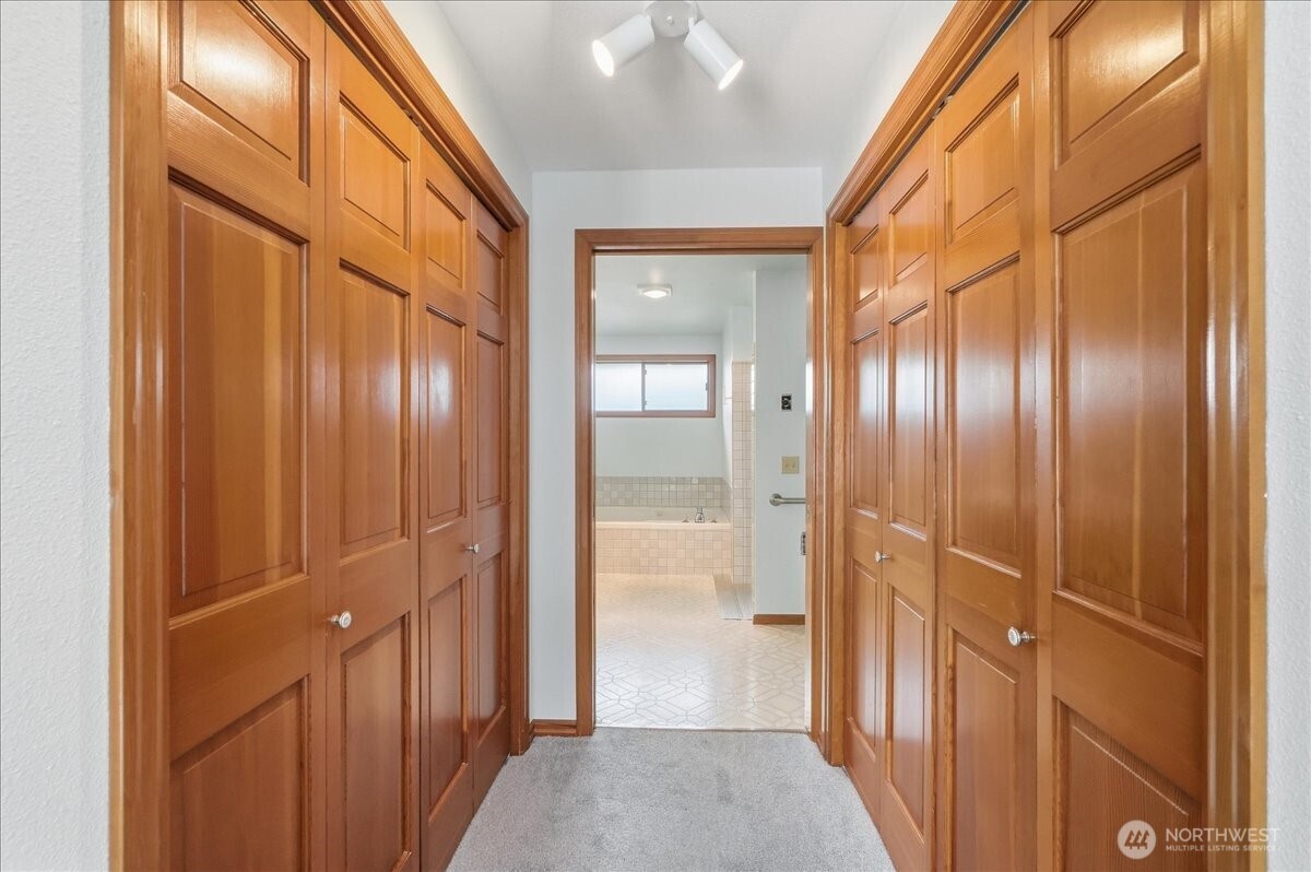 6514 N Hale Street Property Photo 16