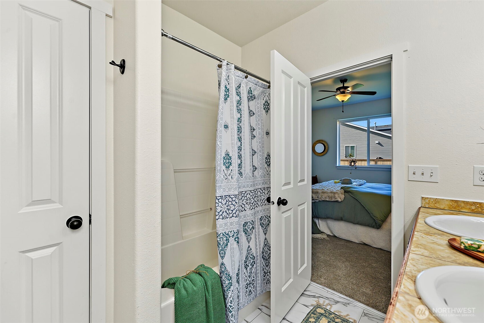 10005 Cochrane Avenue Property Photo 22
