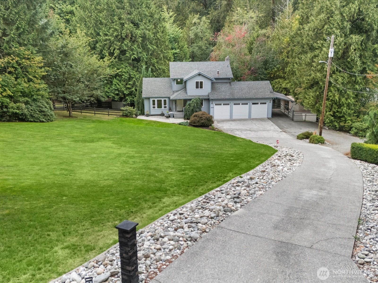 19104 Waverly Drive Property Photo 1