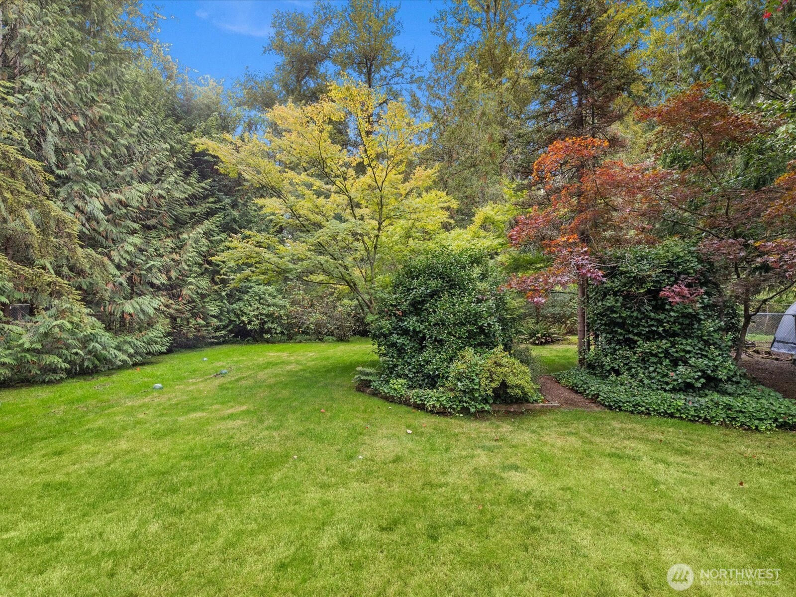 19104 Waverly Drive Property Photo 8