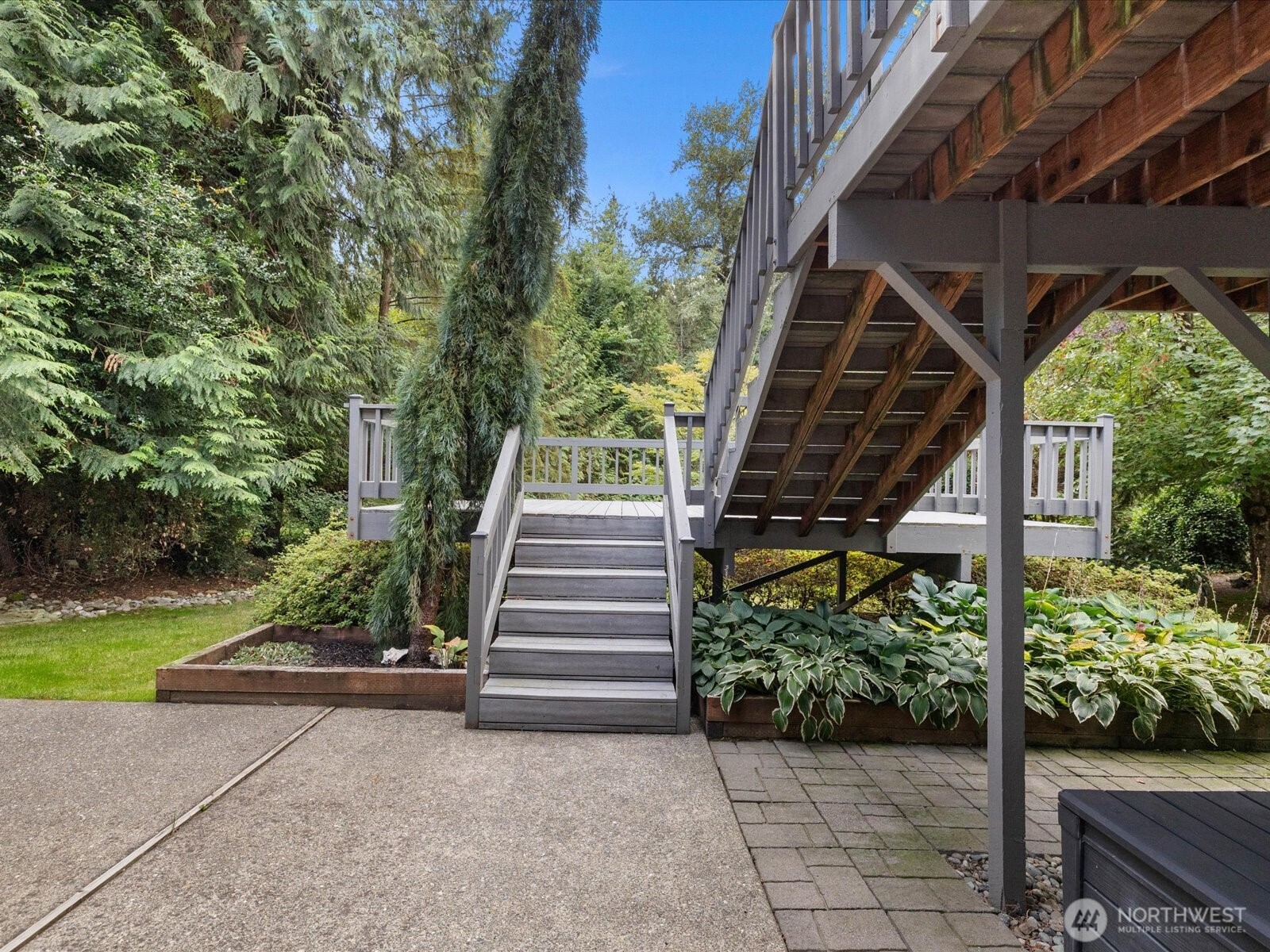 19104 Waverly Drive Property Photo 12