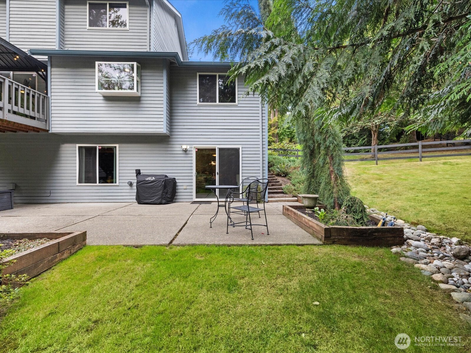 19104 Waverly Drive Property Photo 18