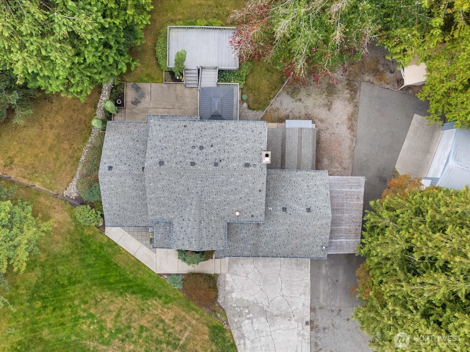 19104 Waverly Drive Property Photo 19