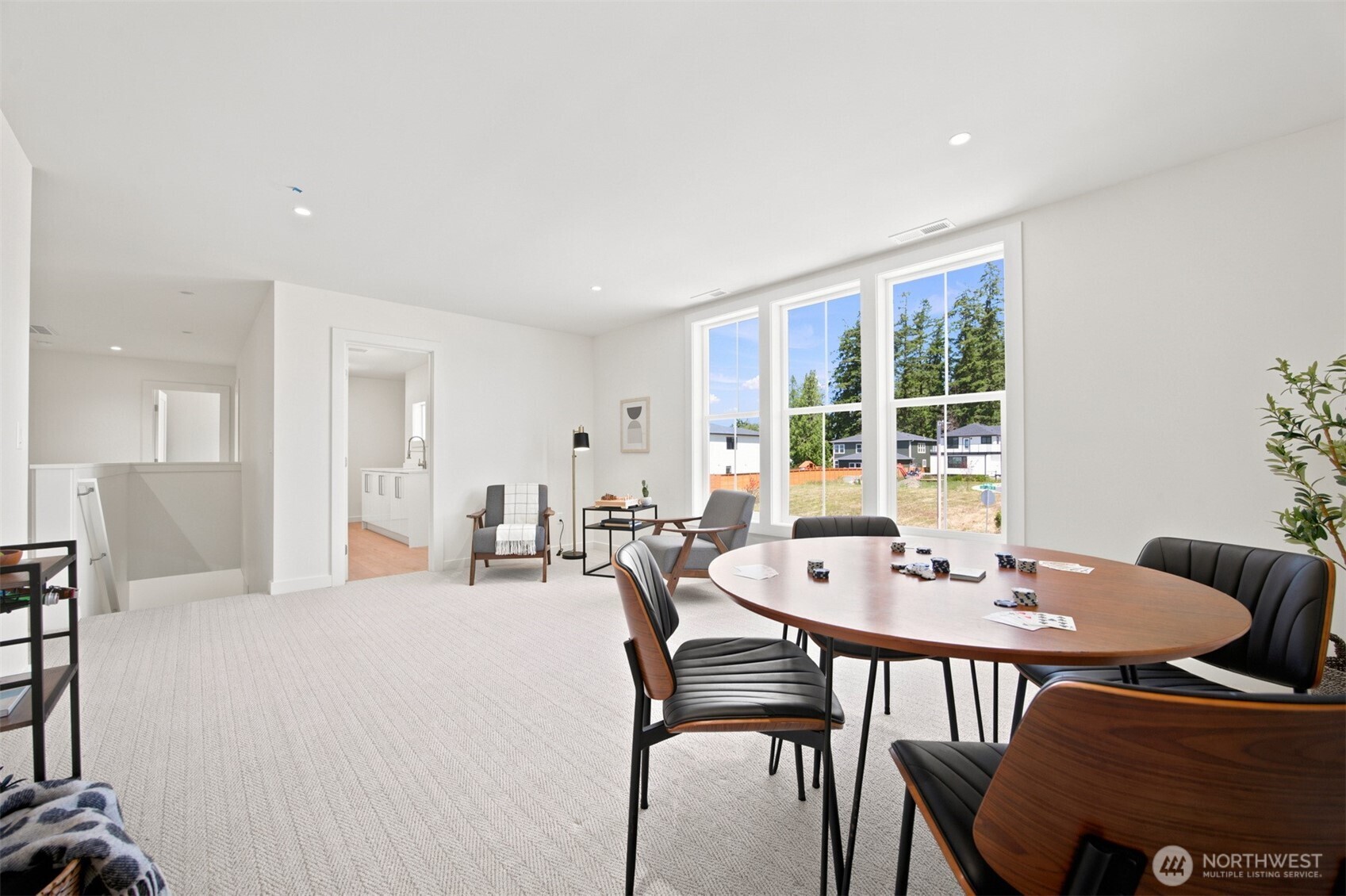 1351 Leighton Street Property Photo 22