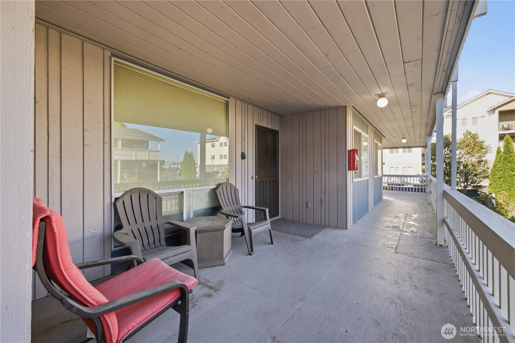219 5th Street Property Photo 3