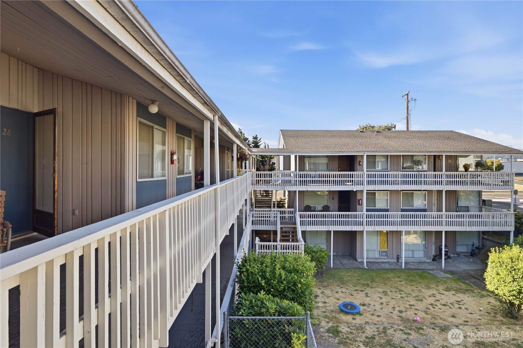 219 5th Street Property Photo 4