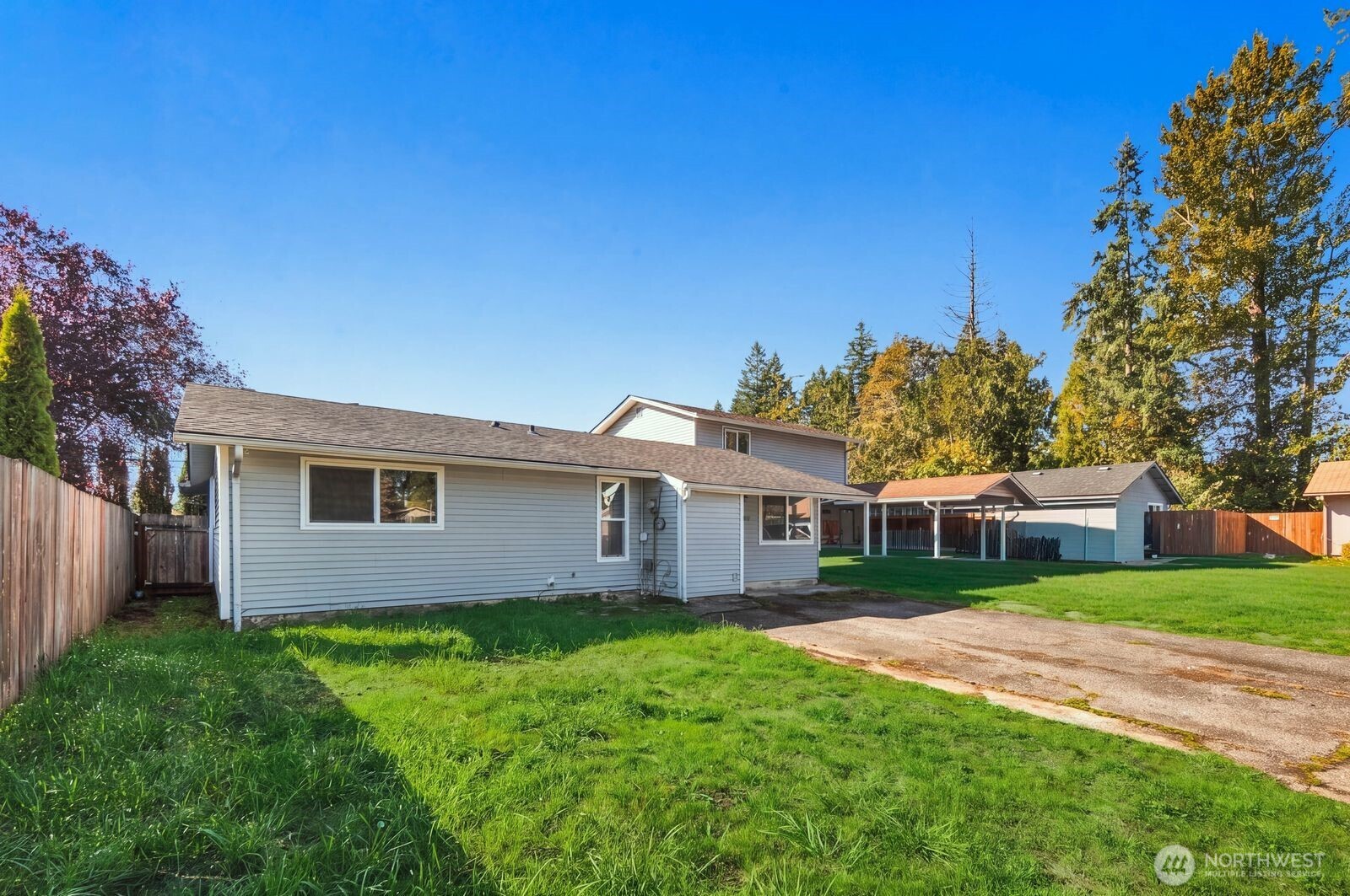 11807 Se 319th Place Property Photo 3