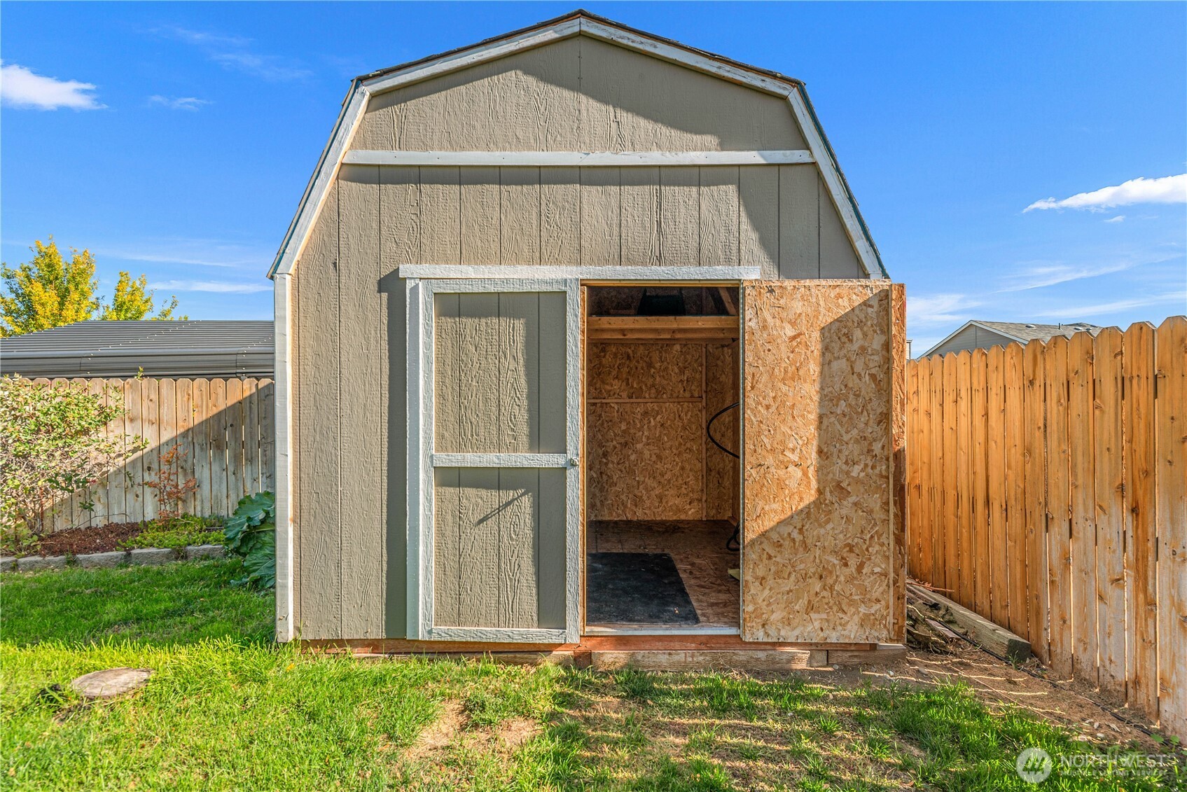 3037 Vera Cruz Street Property Photo 37