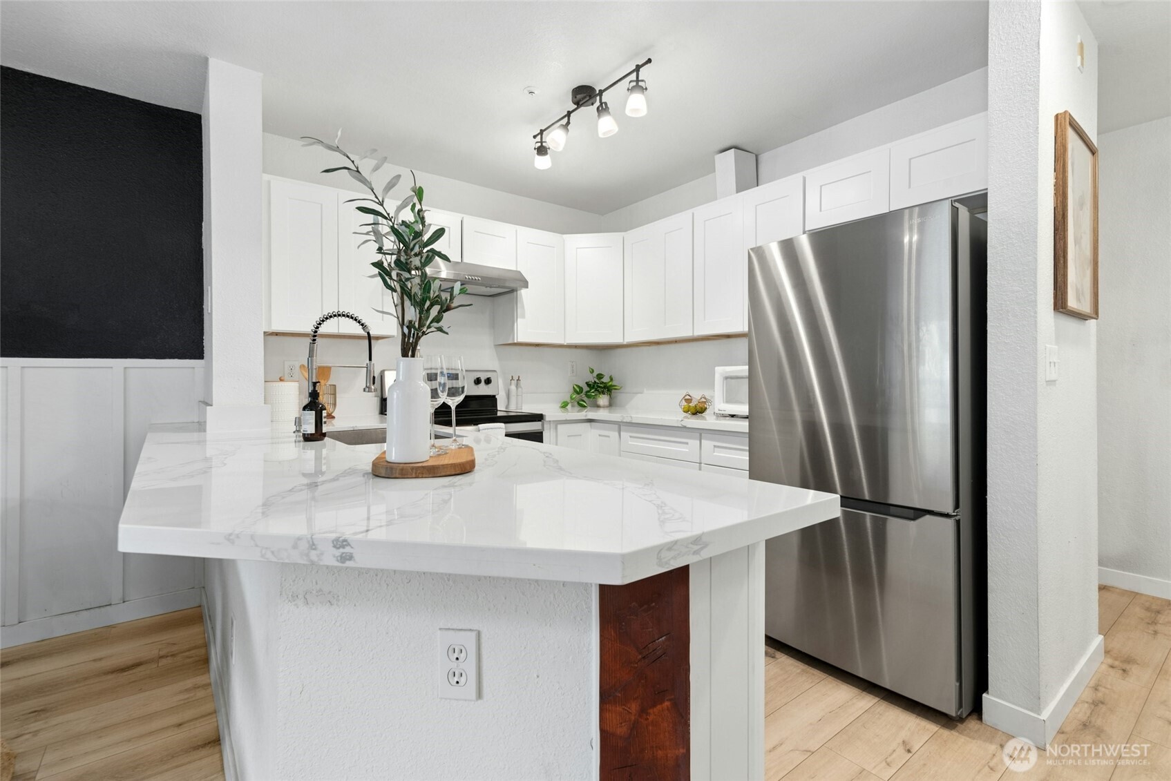 17300 91st Avenue B101 Property Photo 1