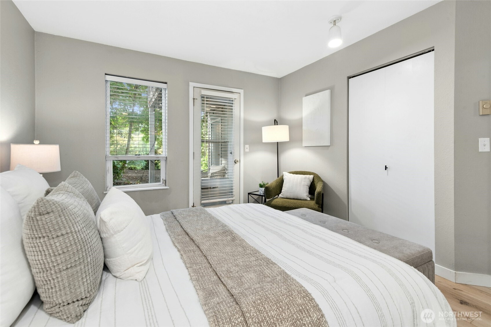 17300 91st Avenue B101 Property Photo 9
