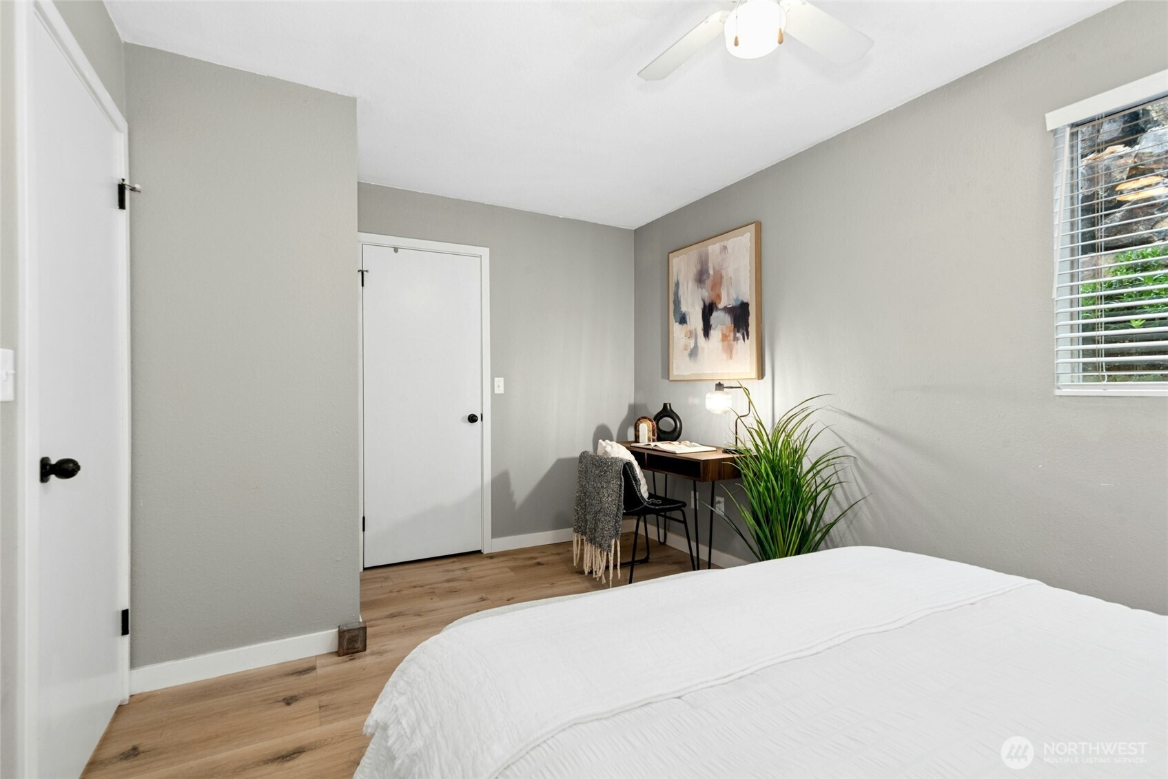 17300 91st Avenue B101 Property Photo 14