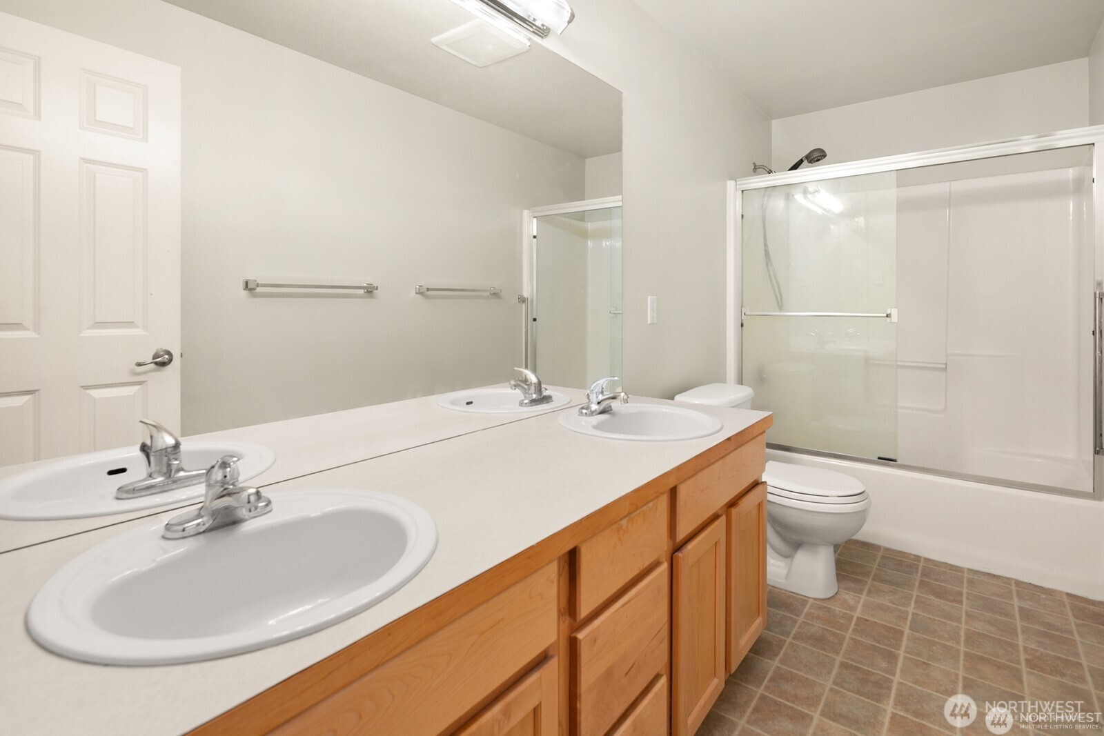 1417 N 97th Street Property Photo 7
