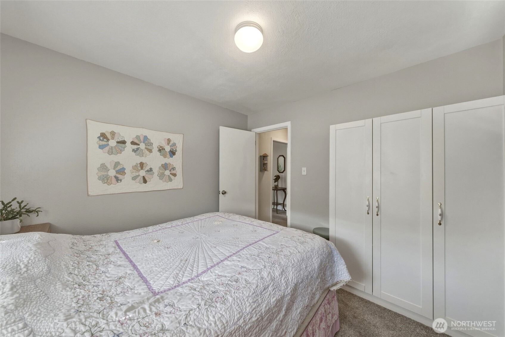 1023 S 3rd Street Property Photo 14